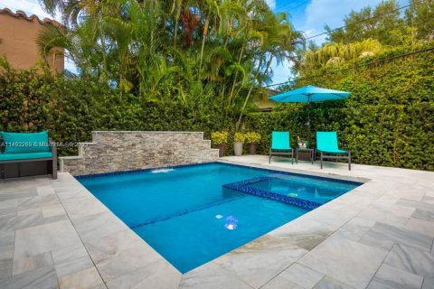 Casa en venta en Coral Gables, Florida, 3 dormitorios, 191.94 m2 № 862330 - foto 25