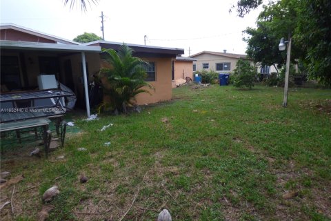 Casa en venta en Miami Gardens, Florida, 3 dormitorios, 145.02 m2 № 1345751 - foto 3