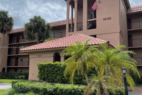 Copropriété à louer à Boca Raton, Floride: 2 chambres, 107.3 m2 № 1345753 - photo 1