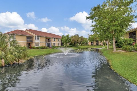 Condominio en venta en Coral Springs, Florida, 1 dormitorio, 72.84 m2 № 1091723 - foto 12