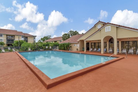 Condominio en venta en Coral Springs, Florida, 1 dormitorio, 72.84 m2 № 1091723 - foto 11