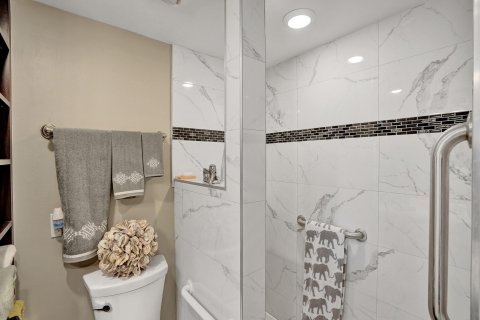 Condo in Lauderhill, Florida, 2 bedrooms  № 1091676 - photo 26