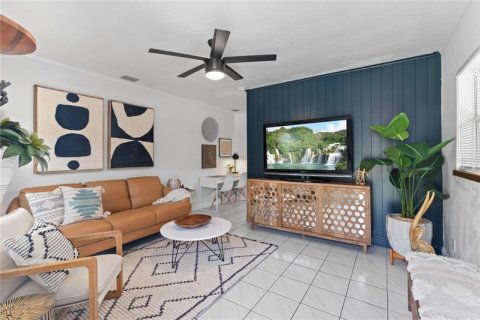 Appartement à louer à Orlando, Floride: 2 chambres, 83.61 m2 № 237686 - photo 3