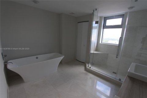 Condominio en venta en North Miami Beach, Florida, 2 dormitorios, 163.14 m2 № 1281040 - foto 28