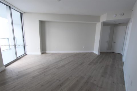 Condo in North Miami Beach, Florida, 2 bedrooms  № 1281040 - photo 24