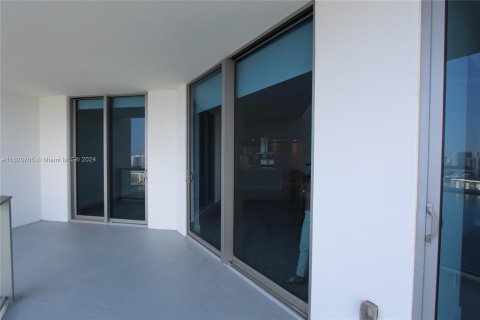 Condominio en venta en North Miami Beach, Florida, 2 dormitorios, 163.14 m2 № 1281040 - foto 16