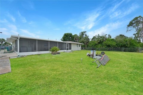 Villa ou maison à vendre à Port Charlotte, Floride: 3 chambres, 148.27 m2 № 1113973 - photo 19