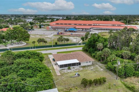 Villa ou maison à vendre à Port Charlotte, Floride: 3 chambres, 148.27 m2 № 1113973 - photo 21