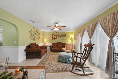 Villa ou maison à vendre à Port Charlotte, Floride: 3 chambres, 148.27 m2 № 1113973 - photo 3