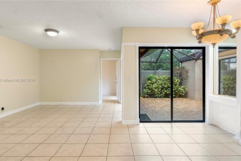 House in Coconut Creek, Florida 2 bedrooms, 102.75 sq.m. № 1135820 - photo 9