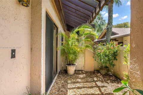 Villa ou maison à vendre à Coconut Creek, Floride: 2 chambres, 102.75 m2 № 1135820 - photo 5