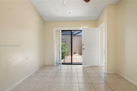 Villa ou maison à vendre à Coconut Creek, Floride: 2 chambres, 102.75 m2 № 1135820 - photo 13