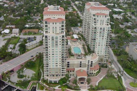 Condo in Fort Lauderdale, Florida, 2 bedrooms  № 1216222 - photo 1