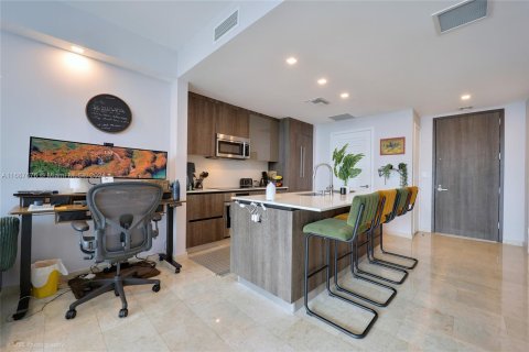 Condominio en venta en Miami, Florida, 1 dormitorio, 75.25 m2 № 1428524 - foto 4