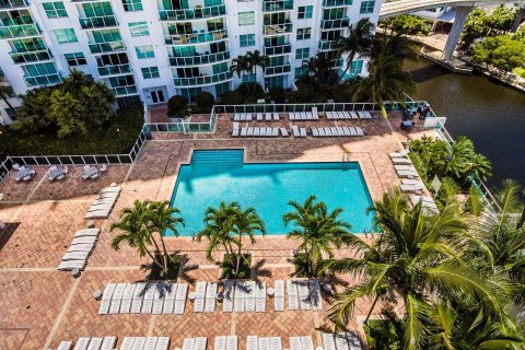 Condominio en venta en Miami, Florida, 2 dormitorios, 97.64 m2 № 1428525 - foto 18