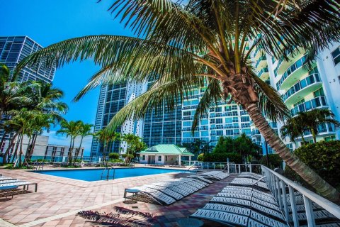 Condominio en venta en Miami, Florida, 2 dormitorios, 97.64 m2 № 1428525 - foto 21