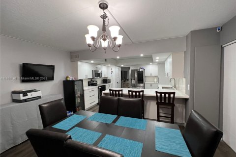 Condominio en venta en Coral Springs, Florida, 3 dormitorios, 145.86 m2 № 869758 - foto 7