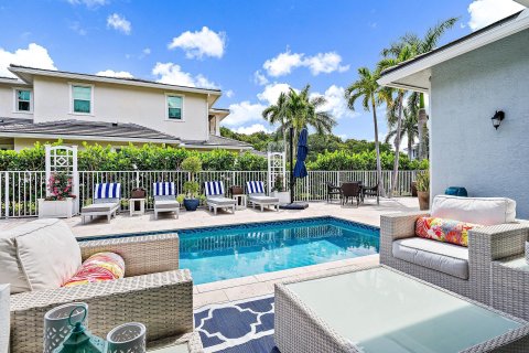 House in North Palm Beach, Florida 5 bedrooms, 304.63 sq.m. № 1128070 - photo 6