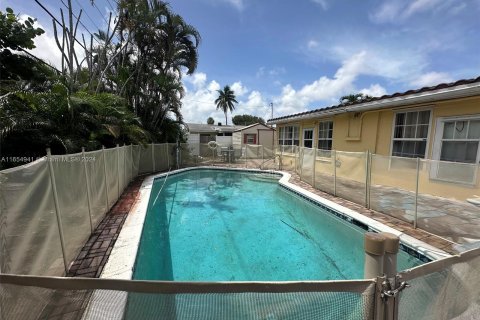 Villa ou maison à vendre à Fort Lauderdale, Floride: 4 chambres, 179.58 m2 № 1352185 - photo 14