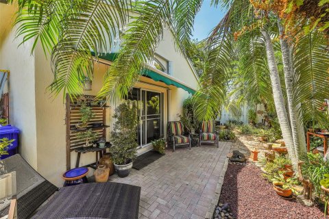 Casa en venta en Fort Lauderdale, Florida, 3 dormitorios, 172.05 m2 № 1221663 - foto 18