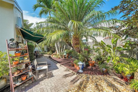 Casa en venta en Fort Lauderdale, Florida, 3 dormitorios, 172.05 m2 № 1221663 - foto 11