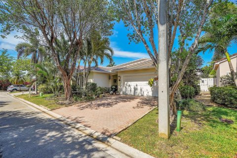 Villa ou maison à vendre à Fort Lauderdale, Floride: 3 chambres, 172.05 m2 № 1221663 - photo 3