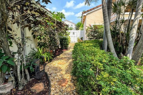 Villa ou maison à vendre à Fort Lauderdale, Floride: 3 chambres, 172.05 m2 № 1221663 - photo 9