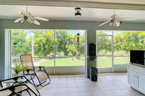 Villa ou maison à vendre à Punta Gorda, Floride: 3 chambres, 149.2 m2 № 1299991 - photo 28