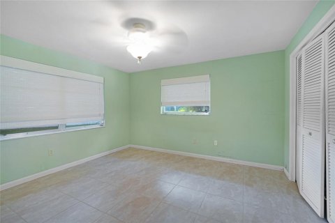 Villa ou maison à vendre à Port Charlotte, Floride: 4 chambres, 215.16 m2 № 1342271 - photo 21