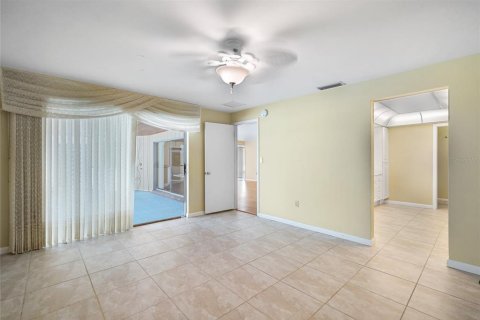 Villa ou maison à vendre à Port Charlotte, Floride: 4 chambres, 215.16 m2 № 1342271 - photo 16