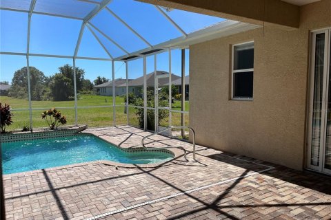 Villa ou maison à vendre à Punta Gorda, Floride: 3 chambres, 154.5 m2 № 797142 - photo 6