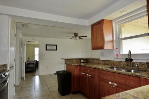 Casa en venta en Port Charlotte, Florida, 3 dormitorios, 141.58 m2 № 1087763 - foto 13