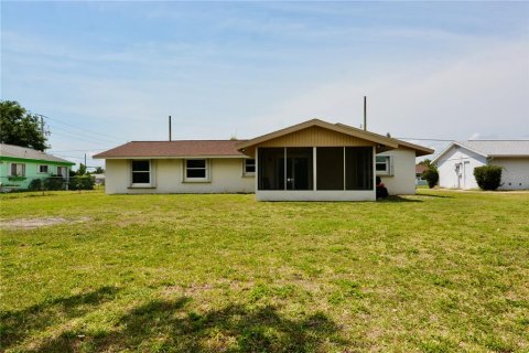 Villa ou maison à vendre à Port Charlotte, Floride: 3 chambres, 141.58 m2 № 1087763 - photo 4