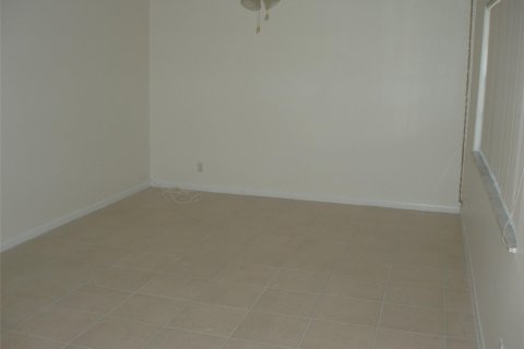 Townhouse in Davie, Florida 3 bedrooms, 153.29 sq.m. № 1129035 - photo 11