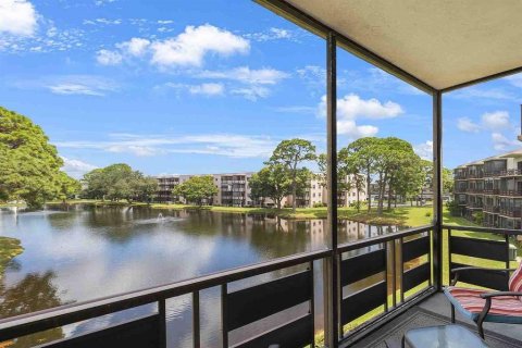 Condominio en venta en Saint Petersburg, Florida, 2 dormitorios, 105.44 m2 № 1372144 - foto 8