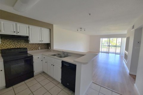Condominio en venta en Orlando, Florida, 2 dormitorios, 94.76 m2 № 985566 - foto 5