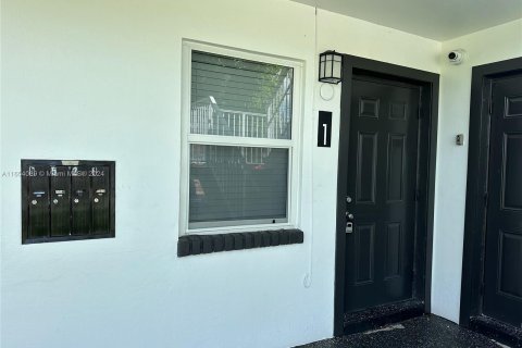 Apartamento en alquiler en Oakland Park, Florida, 2 dormitorios № 1348853 - foto 19