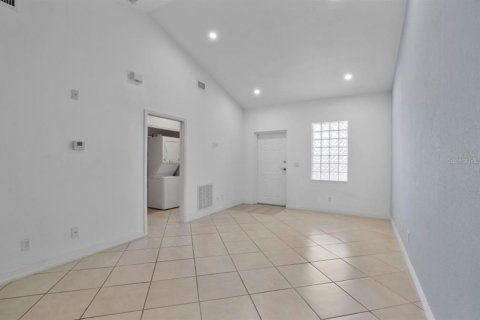 Condo in Fort Myers, Florida, 2 bedrooms  № 1126505 - photo 9
