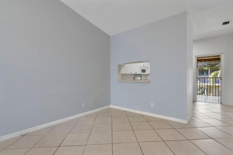 Condo in Fort Myers, Florida, 2 bedrooms  № 1126505 - photo 11