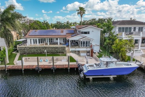 Villa ou maison à vendre à Coral Gables, Floride: 5 chambres, 351.91 m2 № 1328364 - photo 3