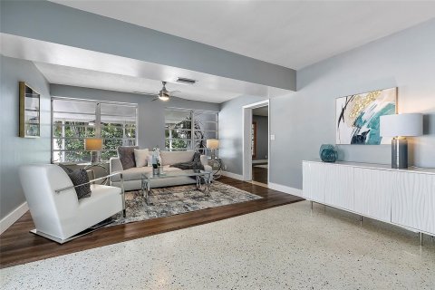 Villa ou maison à vendre à Hollywood, Floride: 3 chambres, 201.6 m2 № 1128075 - photo 24