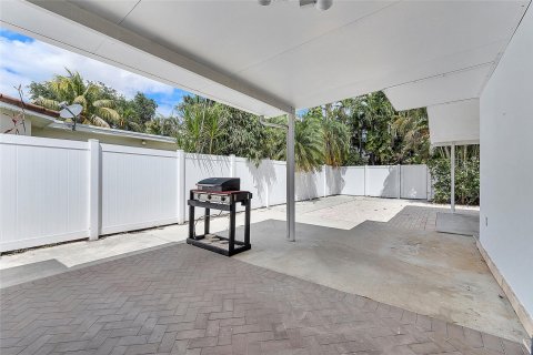 Villa ou maison à vendre à Hollywood, Floride: 3 chambres, 201.6 m2 № 1128075 - photo 9