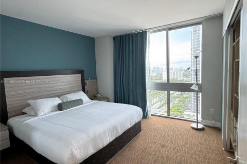 Copropriété à vendre à Sunny Isles Beach, Floride: 1 chambre, 63.92 m2 № 1360293 - photo 17