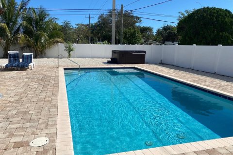 Casa en venta en Dania Beach, Florida, 3 dormitorios, 206.8 m2 № 1360303 - foto 14