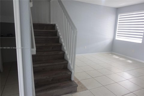 Townhouse in Homestead, Florida 3 bedrooms, 120.96 sq.m. № 1345833 - photo 4