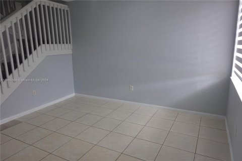 Townhouse in Homestead, Florida 3 bedrooms, 120.96 sq.m. № 1345833 - photo 2