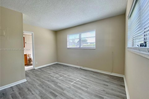 Condominio en venta en Dania Beach, Florida, 1 dormitorio, 40.88 m2 № 925170 - foto 8
