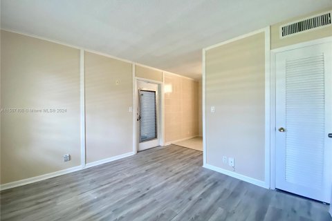 Condominio en venta en Dania Beach, Florida, 1 dormitorio, 40.88 m2 № 925170 - foto 5