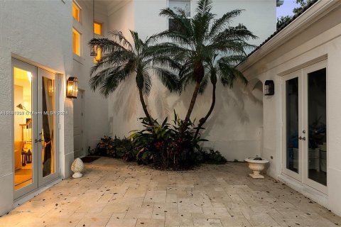 Villa ou maison à vendre à Aventura, Floride: 5 chambres, 313.17 m2 № 1181412 - photo 11