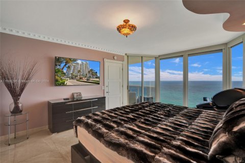 Condo in Sunny Isles Beach, Florida, 3 bedrooms  № 1209009 - photo 3